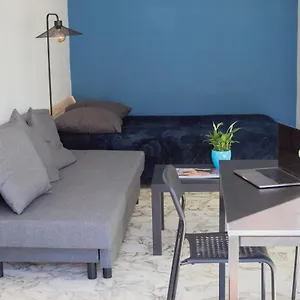 With Terrace And Sea View, 10 Min To The Appartement Nice